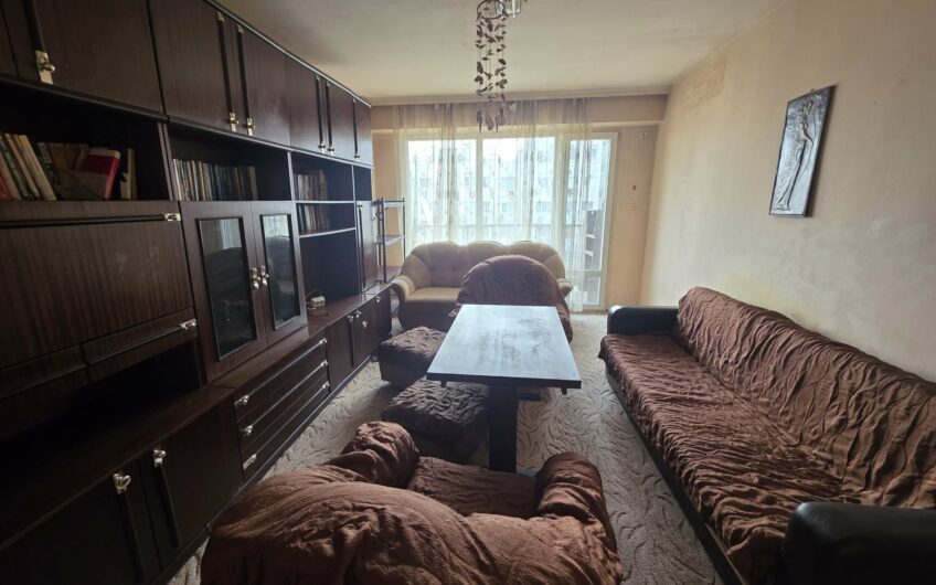 Тристаен апартамент в широк център,гр.Хасково