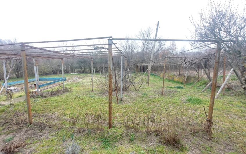 Парцел с вила в кв.Изгрев,гр.Хасково