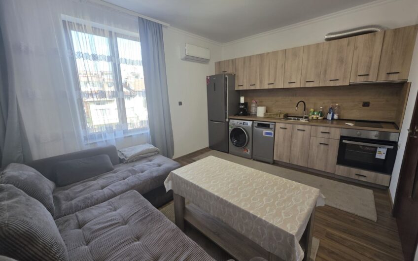 Двустаен апартамент под наем в Топ център, гр.Хасково