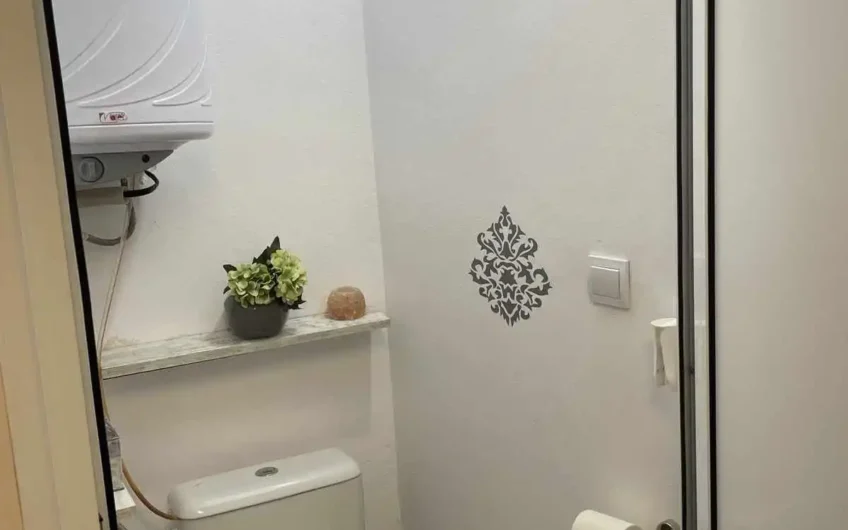 Салон за красота под наем в широк център,град Хасково