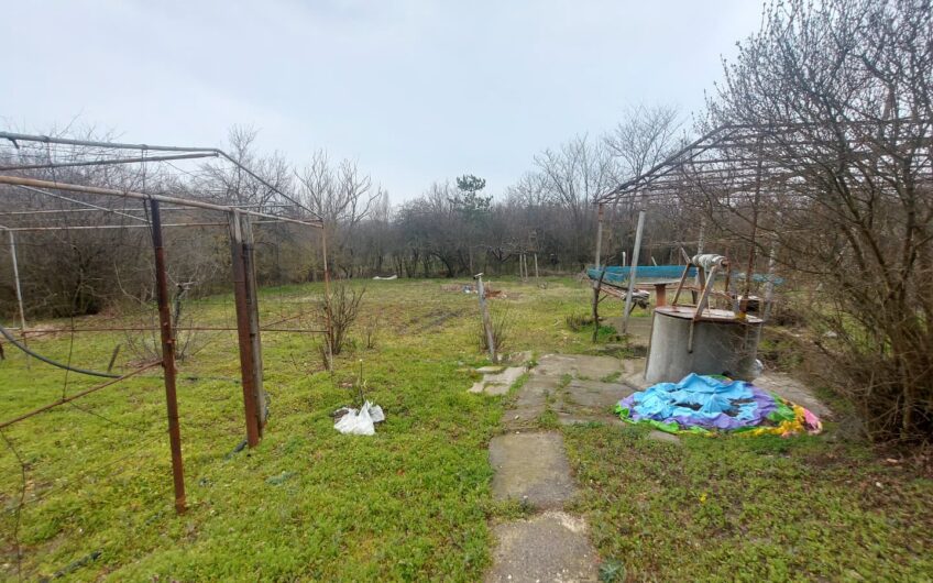 Парцел с вила в кв.Изгрев,гр.Хасково