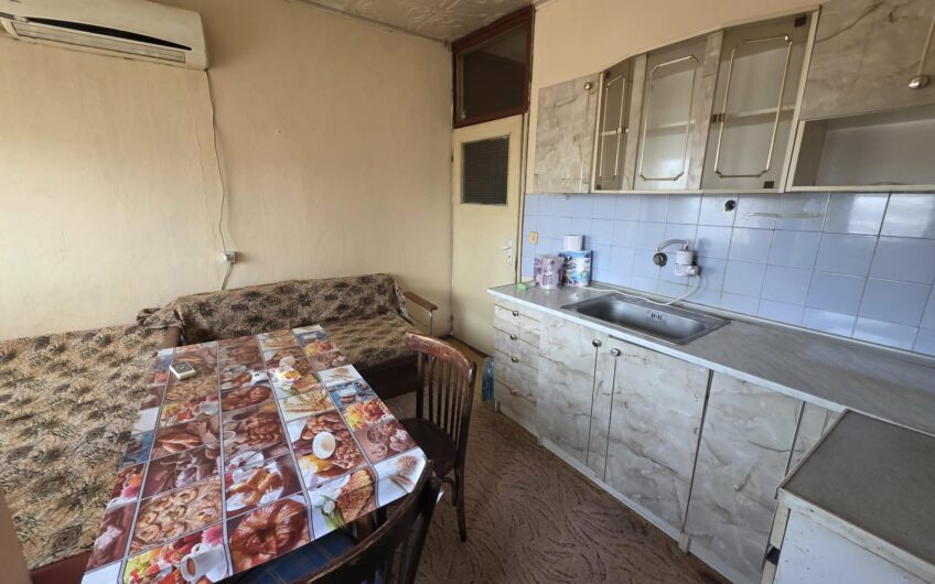 Тристаен апартамент в широк център,гр.Хасково