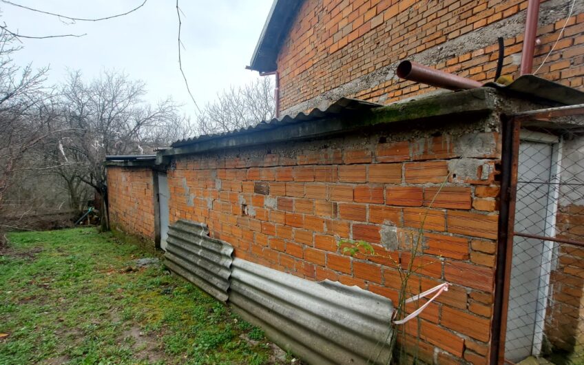 Парцел с вила в кв.Изгрев,гр.Хасково