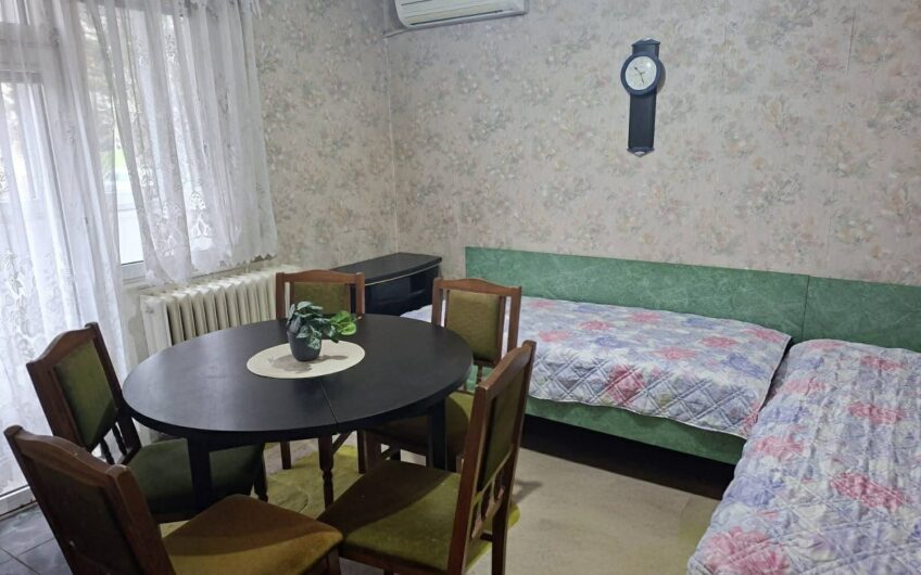 Просторен многостаен апартамент в кв. Бадема,гр. Хасково