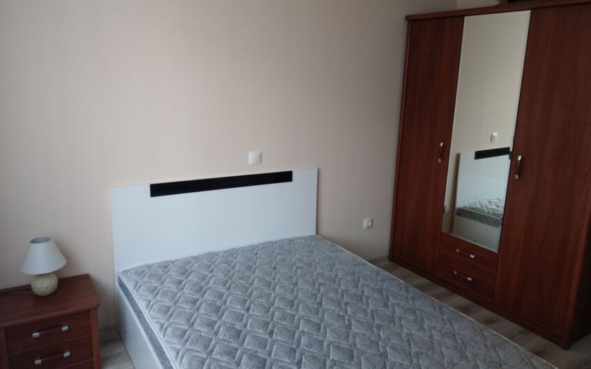 Двустаен апартамент под наем в ТОП центъра на град Хасково