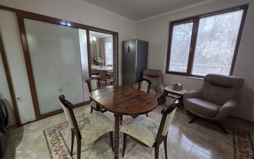 Многостаен апартамент в кв. Любен Каравелов, гр.Хасково