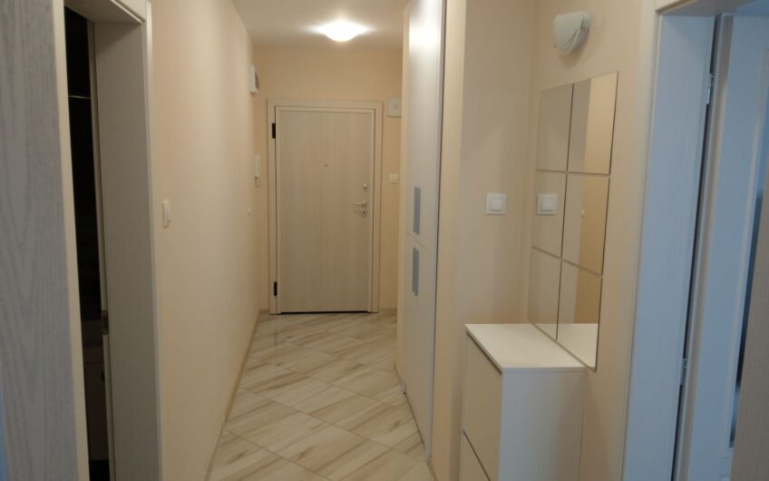 Двустаен апартамент под наем в ТОП центъра на град Хасково