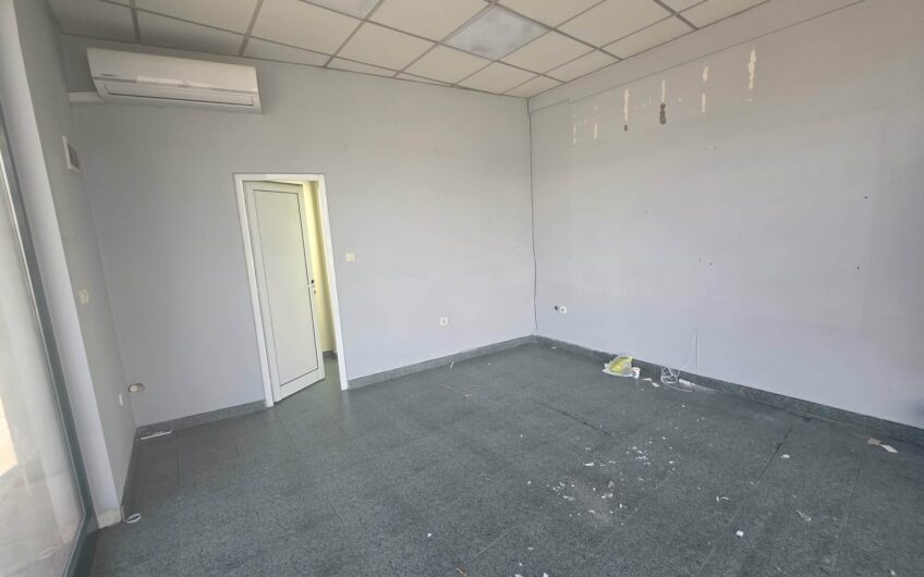 Търговски обект под наем в центъра на град Хасково