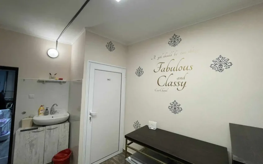 Салон за красота под наем в широк център,град Хасково