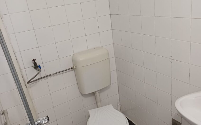 Търговски обект/магазин под наем в Центъра на гр.Хасково