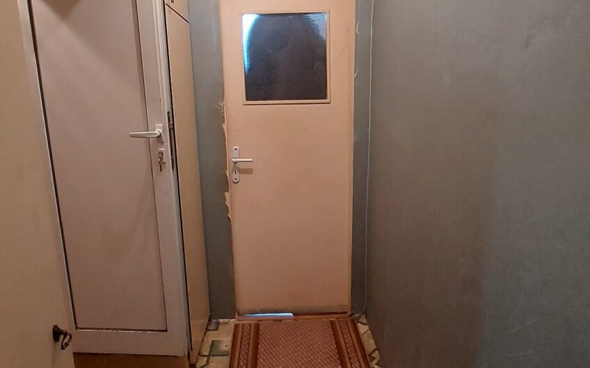 Тристаен апартамент в кв. Дружба, гр. Хасково