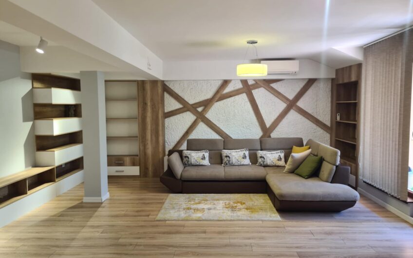 Тристаен апартамент под наем в в Центъра на гр.Хасково