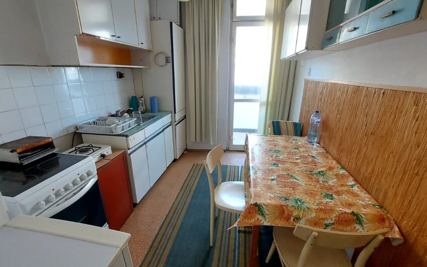 Тристаен апартамент в Центъра на гр.Хасково