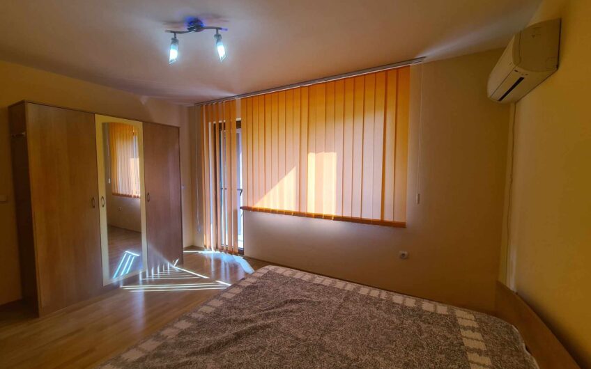 Тристаен апартамент под наем в кв.Овчарски,гр. Хасково