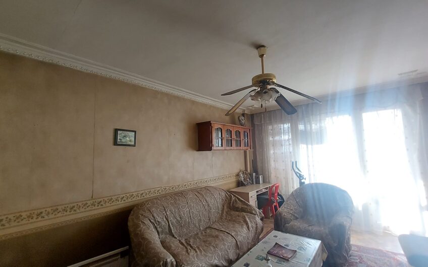 Тристаен апартамент в кв. Дружба, гр.Хасково