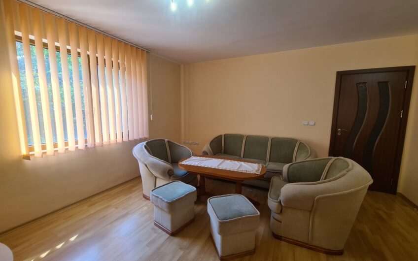 Тристаен апартамент под наем в кв.Овчарски,гр. Хасково