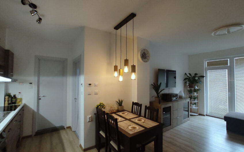 Двустаен апартамент в близост до курорта Слънчев бряг,обл.Бургас