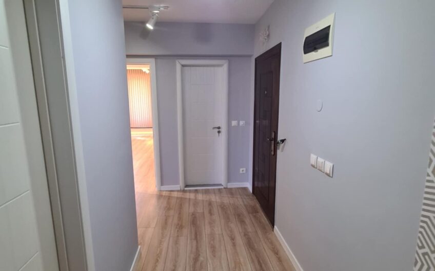 Тристаен апартамент под наем в в Центъра на гр.Хасково