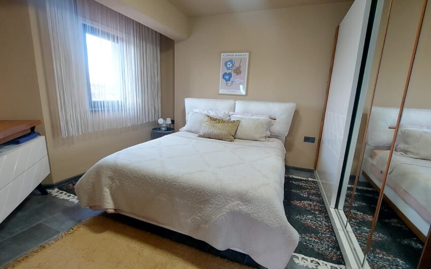 Тристаен обзаведен апартамент в кв. Любен Каравелов, гр. Хасково