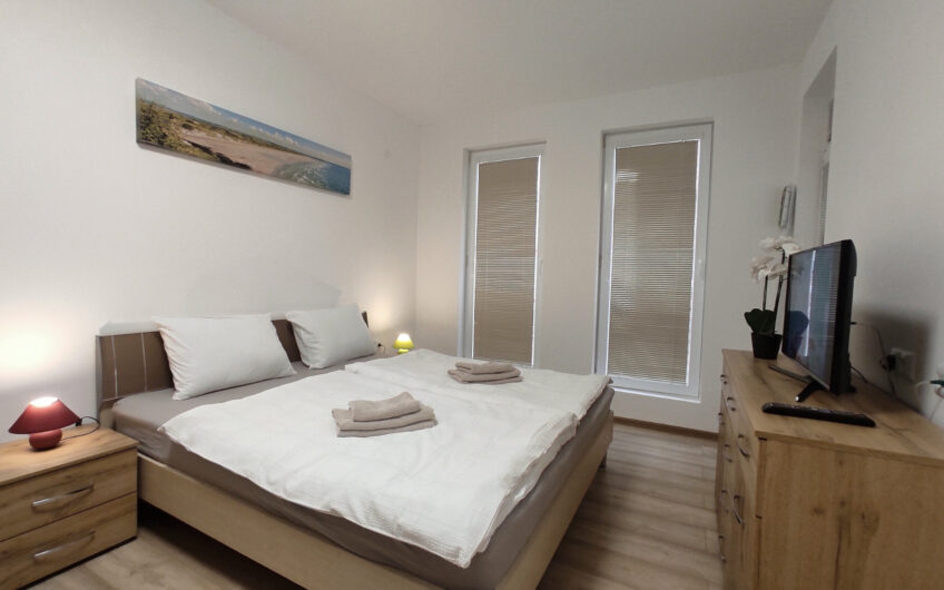 Двустаен апартамент в близост до курорта Слънчев бряг,обл.Бургас