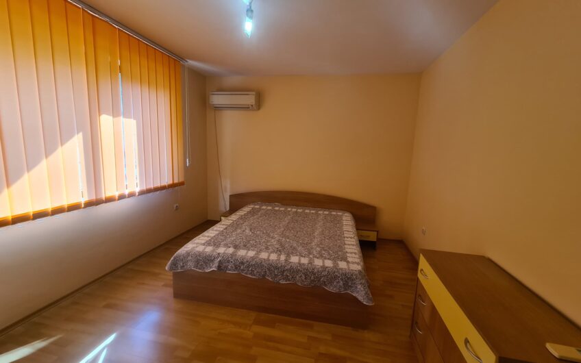 Тристаен апартамент под наем в кв.Овчарски,гр. Хасково