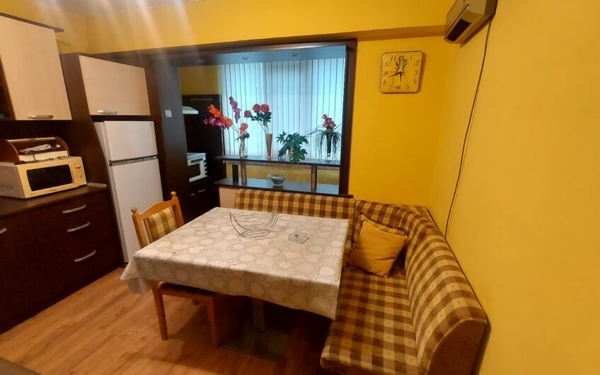 Тристаен апартамент в кв.Македонски,гр.Хасково