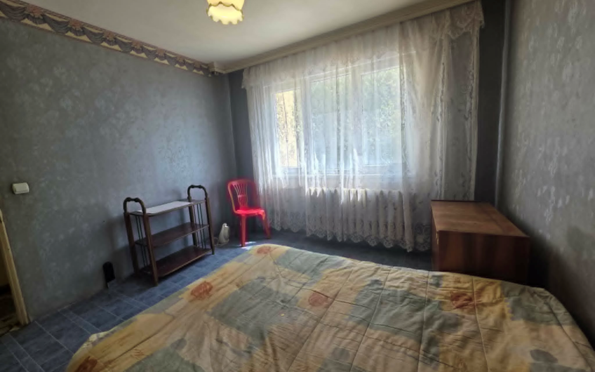 Тристаен апартамент в кв. Дружба, гр. Хасково
