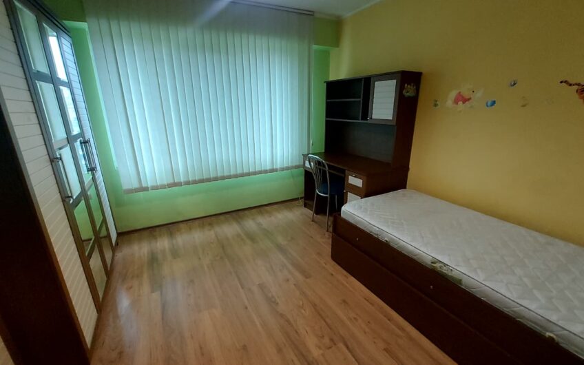 Тристаен апартамент в кв.Македонски,гр.Хасково